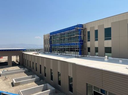 Metal panels on levels 2 and 3 of Administration